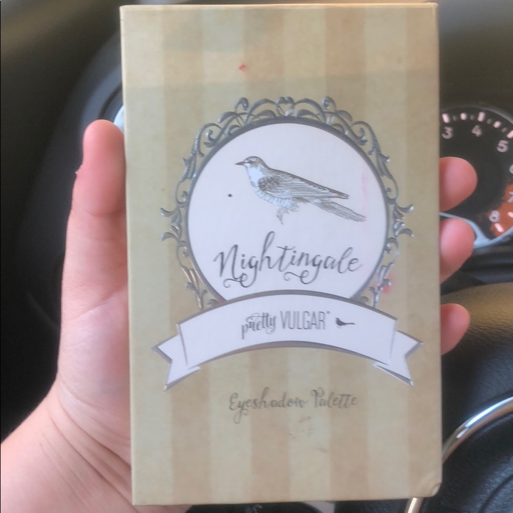 Pretty vulgar eyeshadow palette